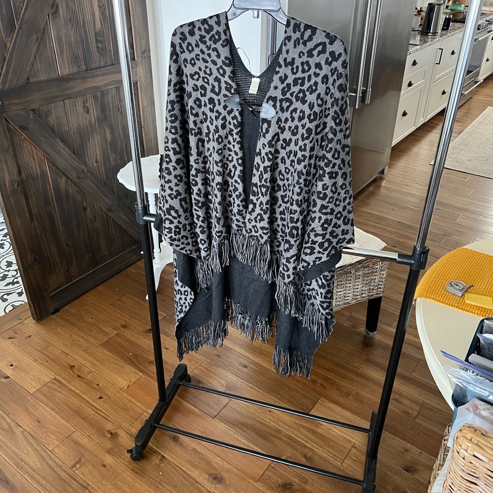 Leopard Print Fringe Poncho#1 - Picture 7 of 7